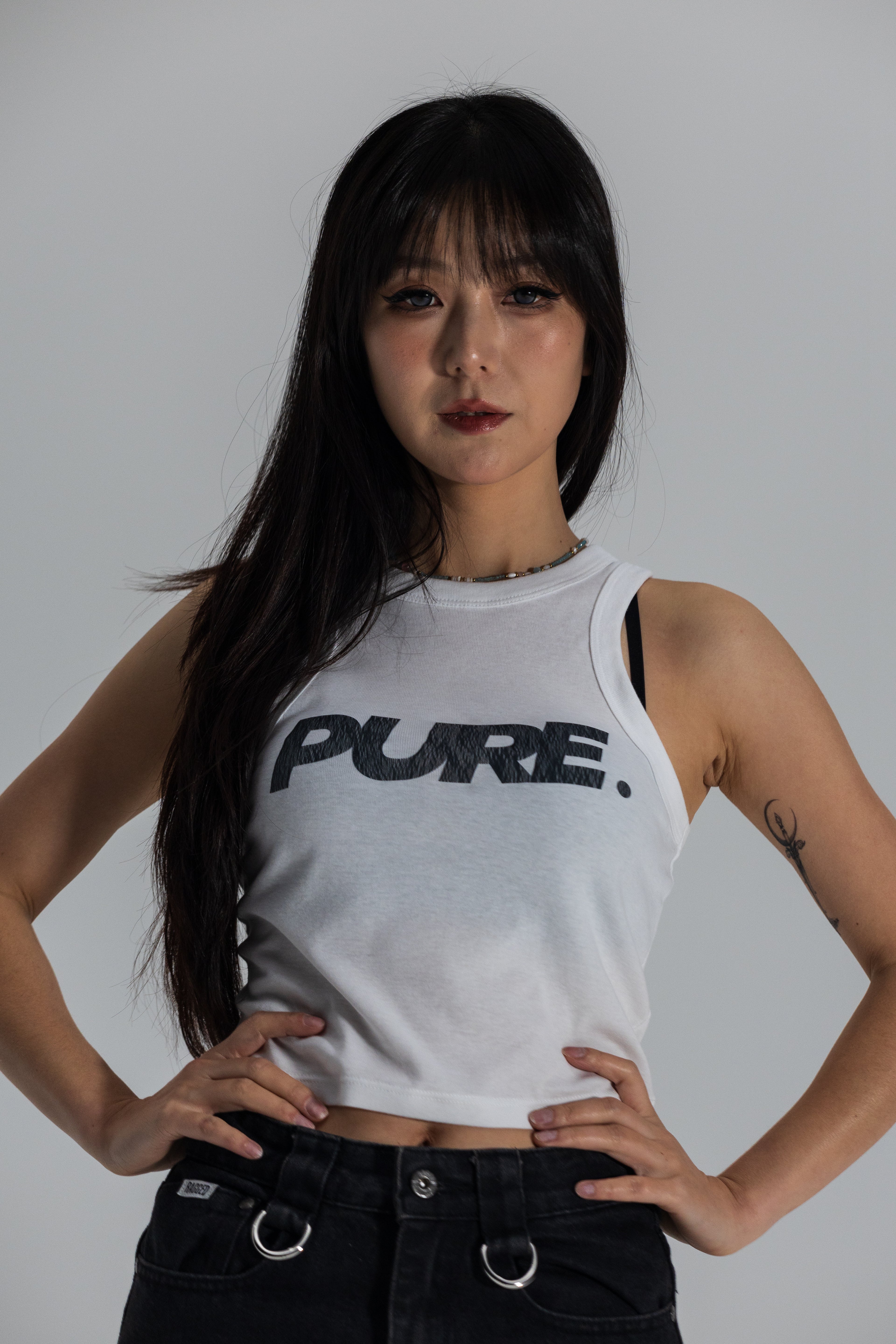 DISTRESSED RIB RACER